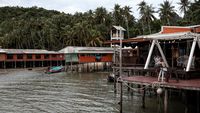 Ilustrasi proyek Koridor Logistik Darat Thailand yang menghubungkan Teluk Thailand dan Laut Andaman, bertujuan menjadi alternatif utama Selat Malaka bagi kapal-kapal kargo global.