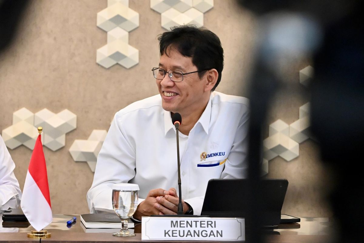 Menteri Keuangan Purbaya Yudhi Sadewa saat menyampaikan pernyataan terkait kebijakan ekonomi terbaru dan perlindungan industri nasional.