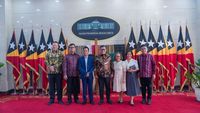 Megawati Soekarnoputri dijadwalkan menerima penghargaan Grand Collar Order of Timor Leste dari Presiden Ramos Horta di Dili, menandai penguatan hubungan diplomatik kedua negara.