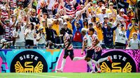 Zlatan Ibrahimovic (kanan) saat memberikan analisis mengenai potensi Timnas Amerika Serikat di Piala Dunia 2026.