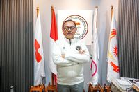 Menteri BUMN Erick Thohir (kiri) saat menyampaikan optimisme terkait penunjukan Chef de Mission baru untuk Asian Games 2026. (Ilustrasi: KOOI/Dok.Pribadi)