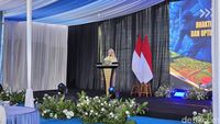 Wakil Ketua Komisi XIII DPR RI, Dewi Asmara, mengapresiasi program bedah rumah Kemenimipas yang melibatkan narapidana, menekankan pentingnya reintegrasi sosial dan pembinaan keterampilan.