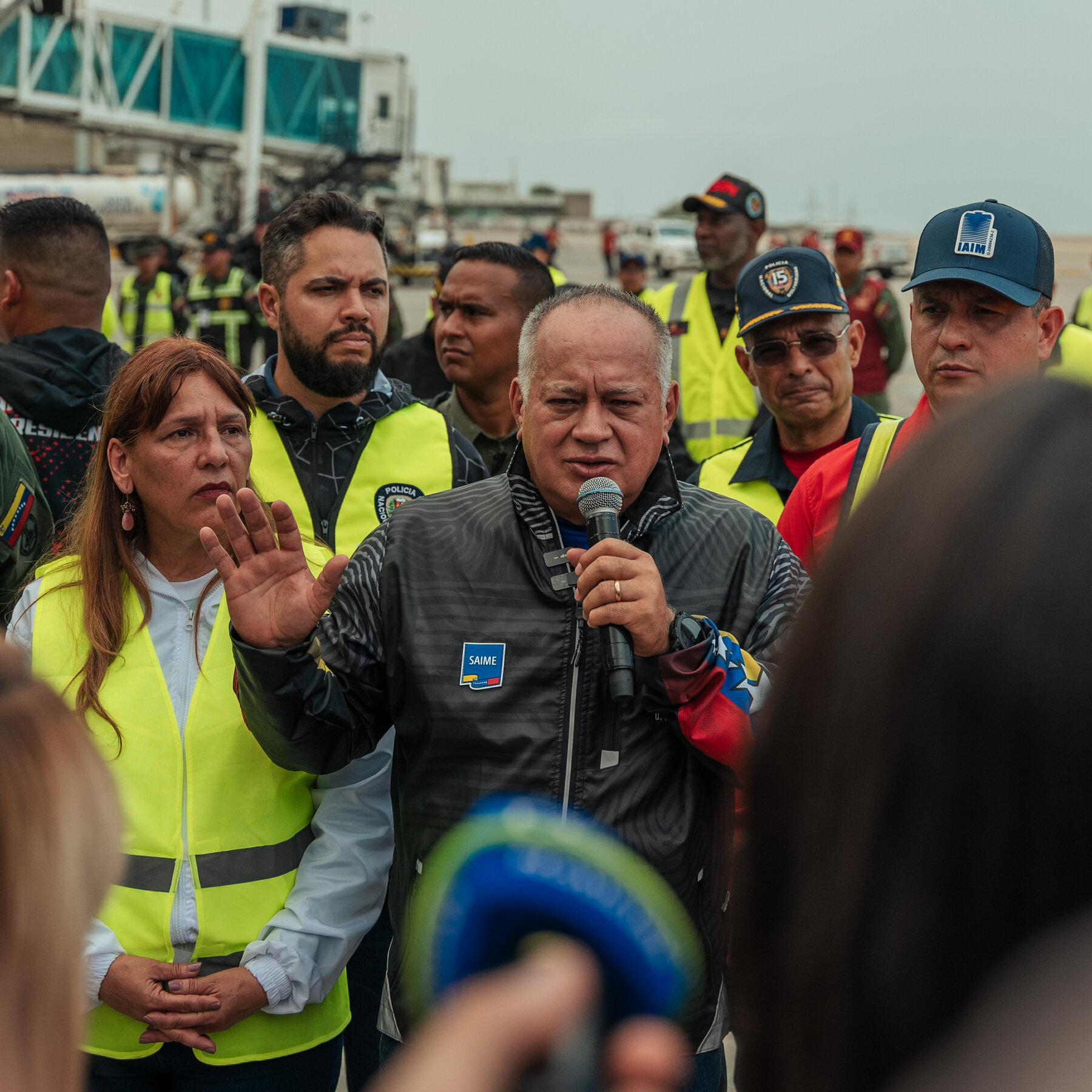 Diosdado Cabello (kanan), tokoh kunci di Venezuela dan buronan AS, dalam konteks dinamika kebijakan luar negeri Amerika Serikat yang berubah.
