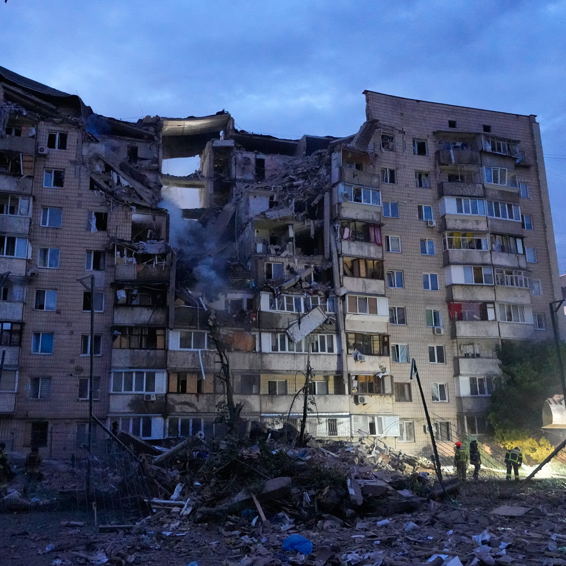 06int-ukraine-attack-2-flmw-mediumSquareAt3X