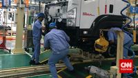 Fasilitas produksi Isuzu Karawang Plant (IKP) yang berhasil mencatatkan 300 ribu unit produksi dalam 11 tahun operasionalnya.