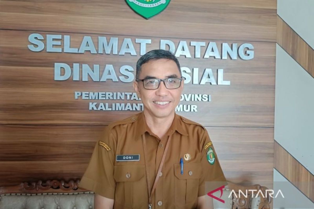 Penyandang disabilitas berpartisipasi dalam sesi pelatihan kerja yang diinisiasi Dinas Sosial Provinsi Kalimantan Timur, bertujuan meningkatkan kapasitas dan kemandirian ekonomi mereka.