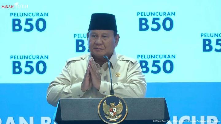 Bakal Presiden Prabowo Subianto berdiskusi dengan Menko Marves Luhut Binsar Pandjaitan, didampingi sejumlah ekonom terkemuka dan anggota Dewan Energi Nasional, membahas kondisi ekonomi dan strategi implementasi GovTech.