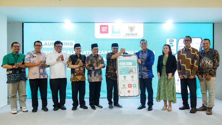 Tampilan fitur Kalkulator Zakat dan Menu BAZNAS yang kini tersedia di aplikasi LinkAja Syariah, mempermudah umat Islam menunaikan kewajiban ZIS secara digital dan akurat.