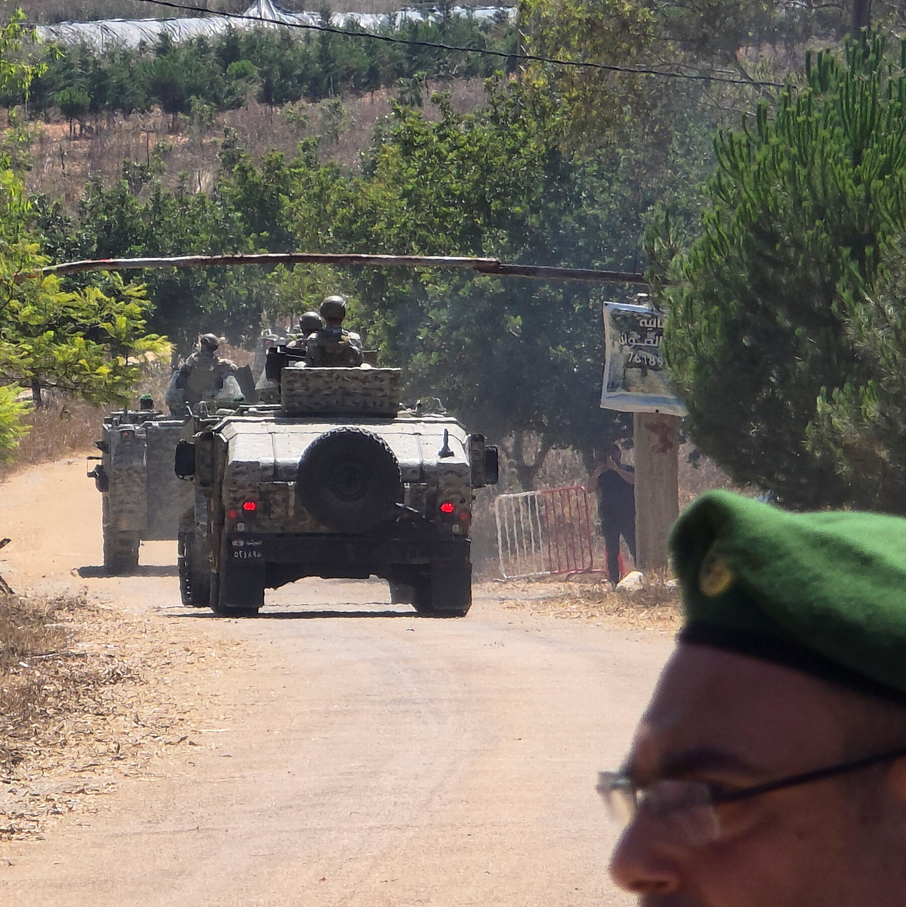 Pasukan Lebanon berpatroli di dekat perbatasan, area yang kerap menjadi titik panas ketegangan dengan Israel di 'Zona Pilot'.