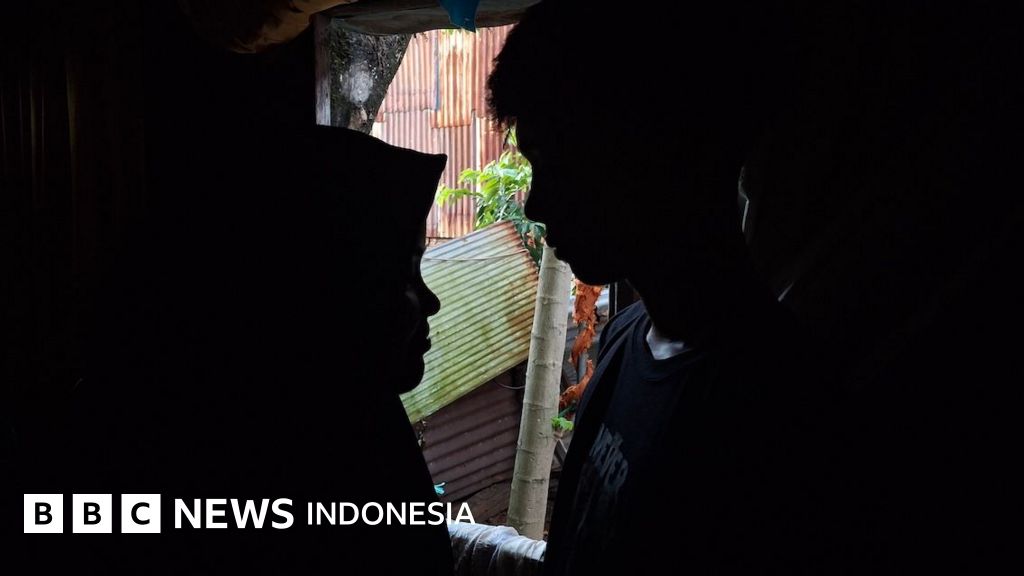 Seorang ibu dan anaknya di Sulawesi Selatan, ilustrasi dampak fenomena perkawinan anak yang berulang secara turun temurun.