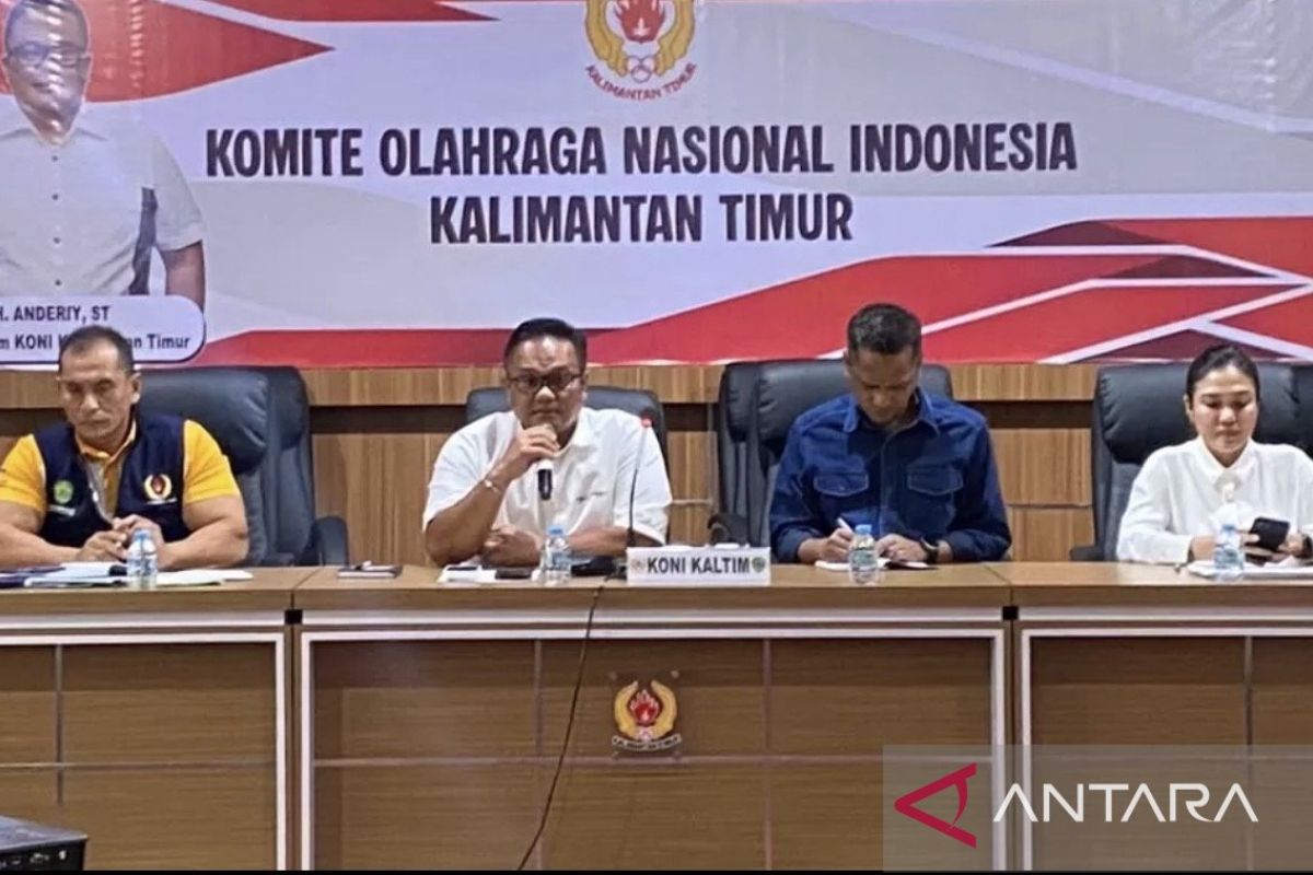 Ketua Umum KONI Kaltim, Anderiy Syachrum, saat menyampaikan kebijakan baru terkait sistem klaster anggaran prestasi yang akan diterapkan mulai tahun 2026.