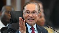 Perdana Menteri Malaysia Anwar Ibrahim menyampaikan pidato, menyoroti isu-isu geopolitik yang melibatkan sikap Malaysia terhadap konflik Israel-Palestina.