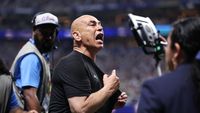 Pelatih Timnas Mesir, Hossam Hassan, melancarkan tudingan keras terhadap Argentina dan Lionel Messi usai kekalahan dramatis di babak 16 besar Piala Dunia 2026.