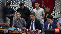 Mantan Jaksa Agung Muda Bidang Tindak Pidana Khusus (Jampidsus), Febrie Adriansyah, usai menjalani pemeriksaan di Kejaksaan Agung terkait kasus dugaan korupsi PT Asabri.
