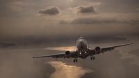 Tim pencarian dan penyelamatan meluncurkan operasi di perairan Laut Arab setelah pesawat kargo Boeing 737 dilaporkan hilang kontak dan diduga jatuh.