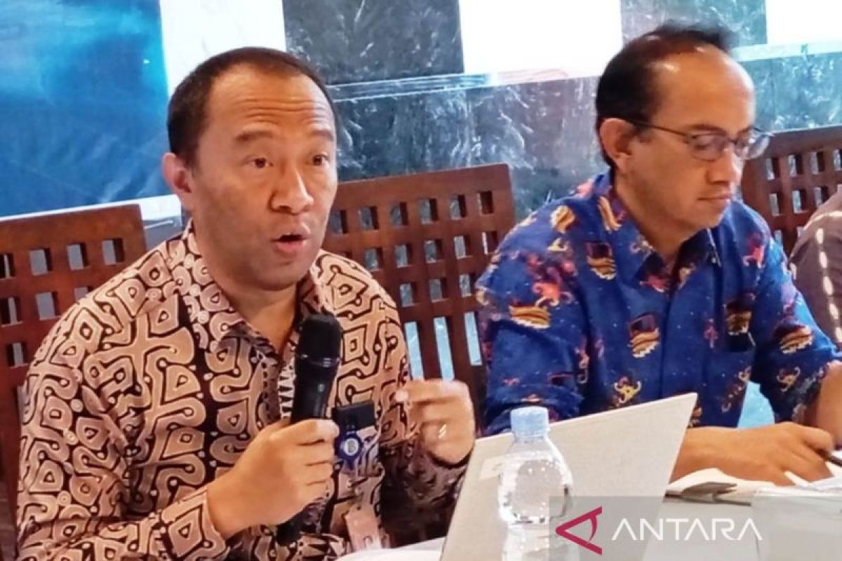 Aktivitas perbankan di Kalimantan Timur yang mendukung laju pertumbuhan ekonomi daerah yang berkelanjutan.