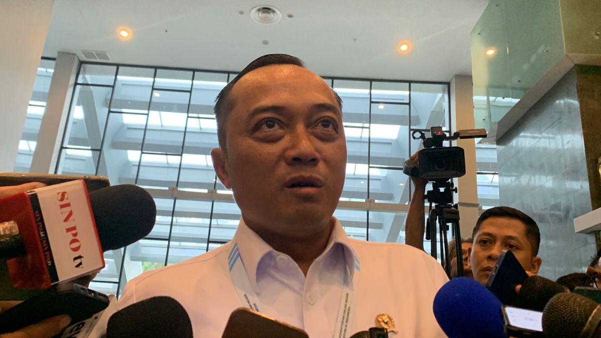Menteri Sekretaris Negara Prasetyo Hadi menyampaikan proyeksi penurunan anggaran Program Makan Bergizi Gratis usai pembenahan manajemen BGN dan validasi data penerima.