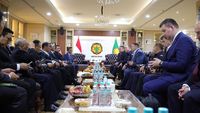 Ilustrasi komoditas kakao dan minyak sawit (CPO) yang menjadi fokus utama peningkatan ekspor Indonesia ke Belarus. Strategi ini merupakan bagian dari upaya pemerintah mendiversifikasi pasar dan memperkuat perekonomian nasional.
