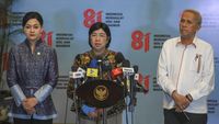 Pjs Gubernur Bank Indonesia Destry Damayanti usai mengikuti rapat koordinasi Komite Stabilitas Sistem Keuangan (KSSK) di Istana Kepresidenan, Jakarta, membahas agenda penting kebijakan ekonomi nasional dan stabilitas sistem keuangan.
