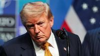Presiden AS Donald Trump menyampaikan pernyataan penting di Washington D.C., yang memengaruhi dinamika hubungan diplomatik antara Amerika Serikat dan Iran.