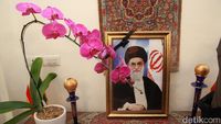 Jutaan pelayat diperkirakan akan memadati jalanan Teheran dalam pemakaman akbar Ayatollah Ali Khamenei yang telah ditetapkan sebagai hari libur nasional. (Ilustrasi Keramaian di Teheran)