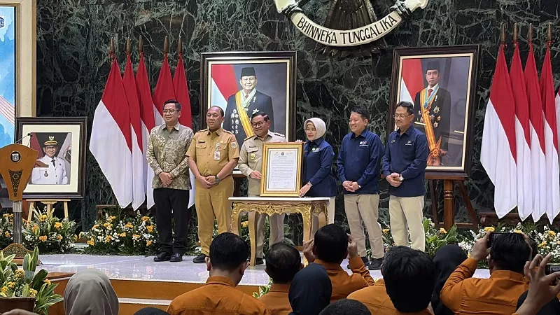 Kepala BPS, Amalia Adininggar Widyasanti, memaparkan progres Sensus Ekonomi 2026 (SE2026) di DKI Jakarta yang telah mencapai 45,17 persen, menekankan peran vital data akurat bagi pembangunan ekonomi.