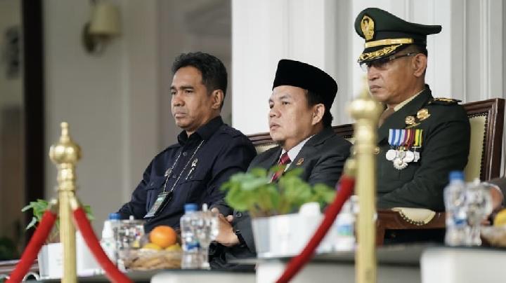 Ketua DPRD Kota Bogor, Adityawarman, saat menyampaikan pentingnya sinergi lintas sektor di momen peringatan Hari Bhayangkara.