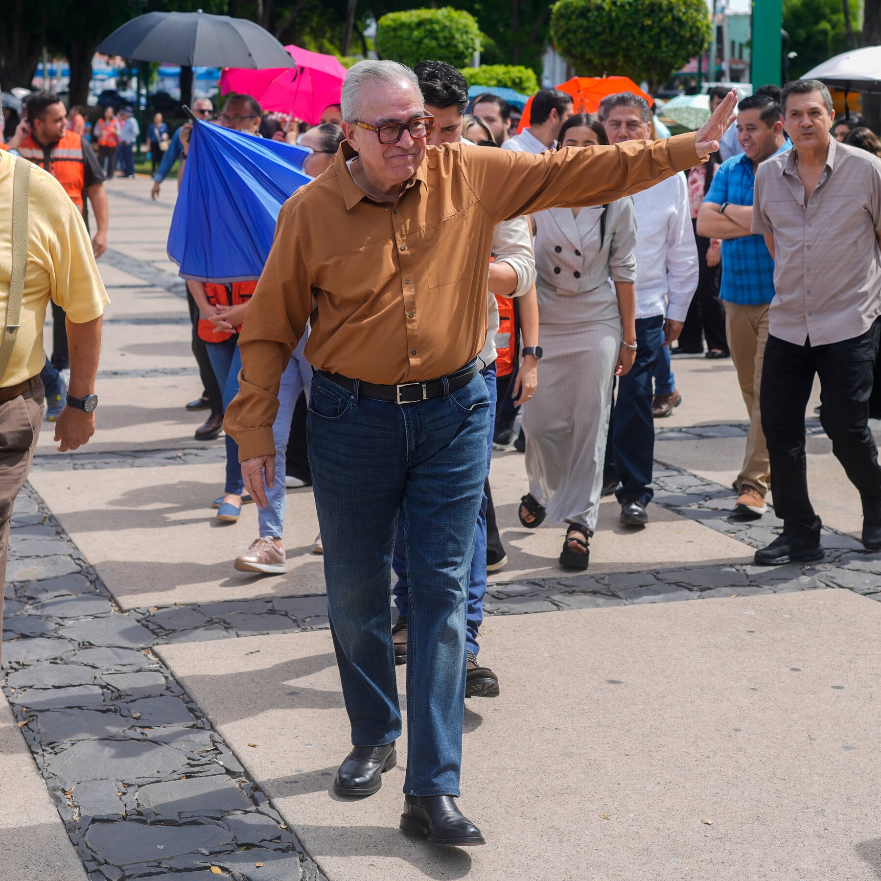 Gubernur Sinaloa, Rubén Rocha Moya, kembali menjabat setelah tuduhan jaksa AS melindung Kartel Sinaloa.