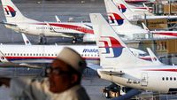 Petugas Bea Cukai dan kepolisian meningkatkan pengawasan di area kargo dan personel Bandara Internasional Soekarno-Hatta.