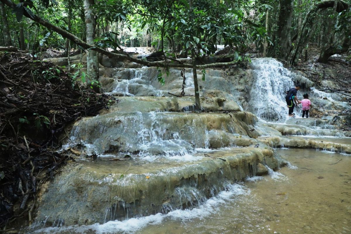 air-terjun-tangga-bidadari-Addg-Porta-Kaltim