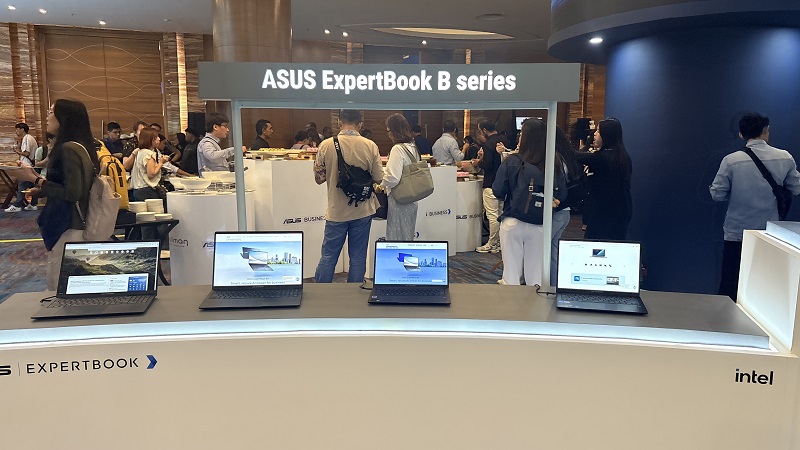 ASUS ExpertBook P5, solusi laptop bisnis yang menjanjikan keseimbangan performa dan keamanan untuk profesional modern.