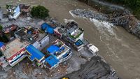 dari-udara-begini-wajah-nepal-usai-dihantam-banjir-bandang-dan-longsor-1788048282985_169