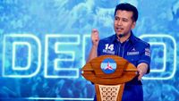 Emil Dardak saat memberikan pidato politik dalam sebuah acara Partai Demokrat.