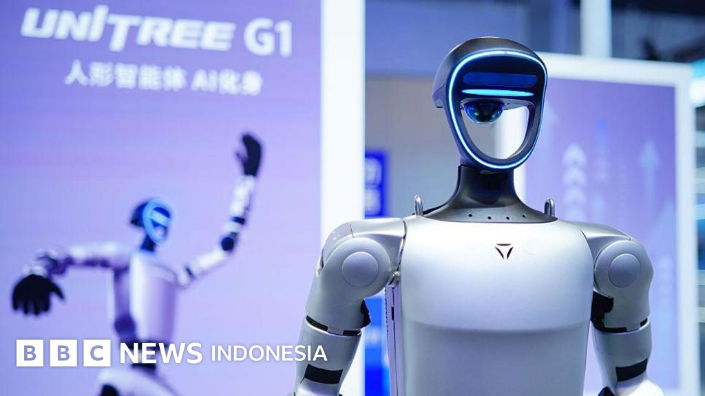 Robot humanoid H1 buatan Unitree Robotics yang tengah melakukan demonstrasi kemampuan.