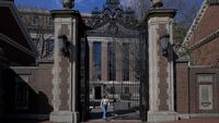 Gedung Universitas Harvard di Cambridge, Massachusetts, yang menghadapi gugatan hukum terkait skandal penjualan organ manusia.