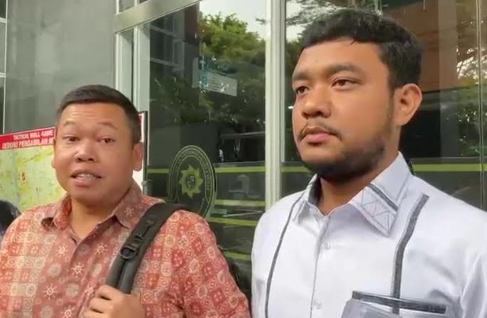 Musisi Ardhito Pramono saat hadir dalam sebuah acara. Ia resmi menggugat mantan label musiknya, Sony Music Entertainment Indonesia, senilai Rp5,7 miliar atas dugaan wanprestasi.