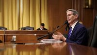 Menteri Keuangan AS Scott Bessent menyampaikan pernyataan mengenai sanksi terhadap Iran, menegaskan upaya Washington untuk melumpuhkan ekonomi Teheran dan meminta dukungan global.