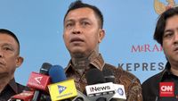 Panglima Jilah, pemimpin Pasukan Merah TBBR, menyampaikan pandangannya terkait kompleksitas Karhutla di Kalimantan, menegaskan bahwa masalah ini tidak bisa semata-mata dikaitkan dengan aktivitas masyarakat adat.