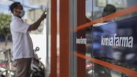 PT Kimia Farma (Persero) Tbk (KAEF) berhasil mencetak laba bersih di Semester I-2026, menandai pembalikan kinerja finansial yang signifikan.