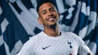 Savio (sebelumnya Savinho) saat beraksi di lapangan, kini bersiap memulai babak baru bersama Tottenham Hotspur.