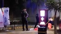 Rekaman layar dari siaran langsung influencer Meksiko Cesar Gastelum sesaat sebelum insiden penembakan yang menewaskan dirinya.