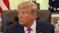 Presiden Amerika Serikat Donald Trump memberikan pernyataan terkait kesiapan AS untuk mengirimkan bantuan kemanusiaan kepada Nepal pasca-banjir bandang dahsyat di wilayah Himalaya.