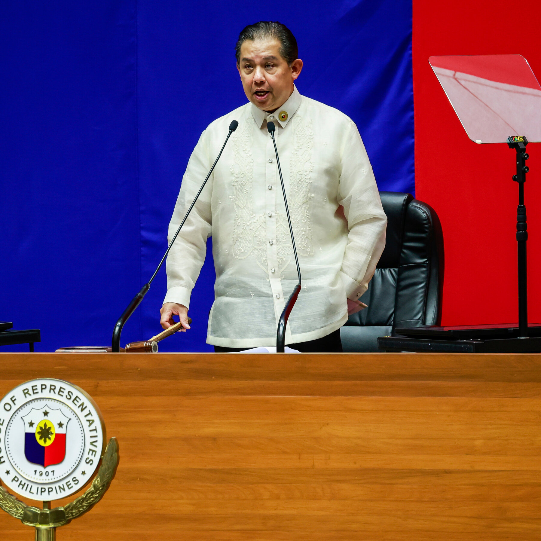 Gedung Kongres Filipina, tempat di mana legislator yang didakwa bertugas. Kasus korupsi ini menjadi sorotan tajam bagi pemerintahan dan masyarakat.