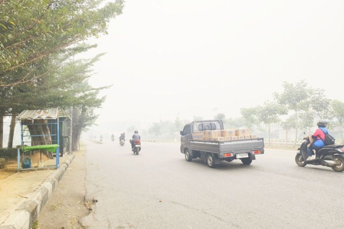 Indeks kualitas udara (AQI) Pontianak mencapai angka 1.368 pada 12 September 2026, menempatkan kota ini dalam kategori 'berbahaya' dan mengancam kesehatan seluruh warga.