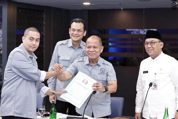 Anggota Badan Legislasi (Baleg) DPR RI saat melakukan rapat dengar pendapat untuk menyerap masukan publik terkait Prolegnas Prioritas.