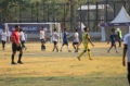 Pemain SMK Nusantara Jakarta Barat (kuning) berebut bola dengan pemain SMAS PGRI 109 Tangerang (merah) dalam pertandingan Grand Final Commuter League 2026 U-17 Mini Soccer di Lapangan Banteng, Jakarta Pusat, Jumat (4/9/2026), yang dimenangkan oleh SMK Nusantara.