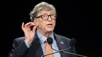 Bill Gates menyuarakan keprihatinan seriusnya tentang risiko kecerdasan buatan (AI) tanpa regulasi, memperingatkan potensi ancaman miliaran nyawa dan mendesak pemerintah untuk bertindak.