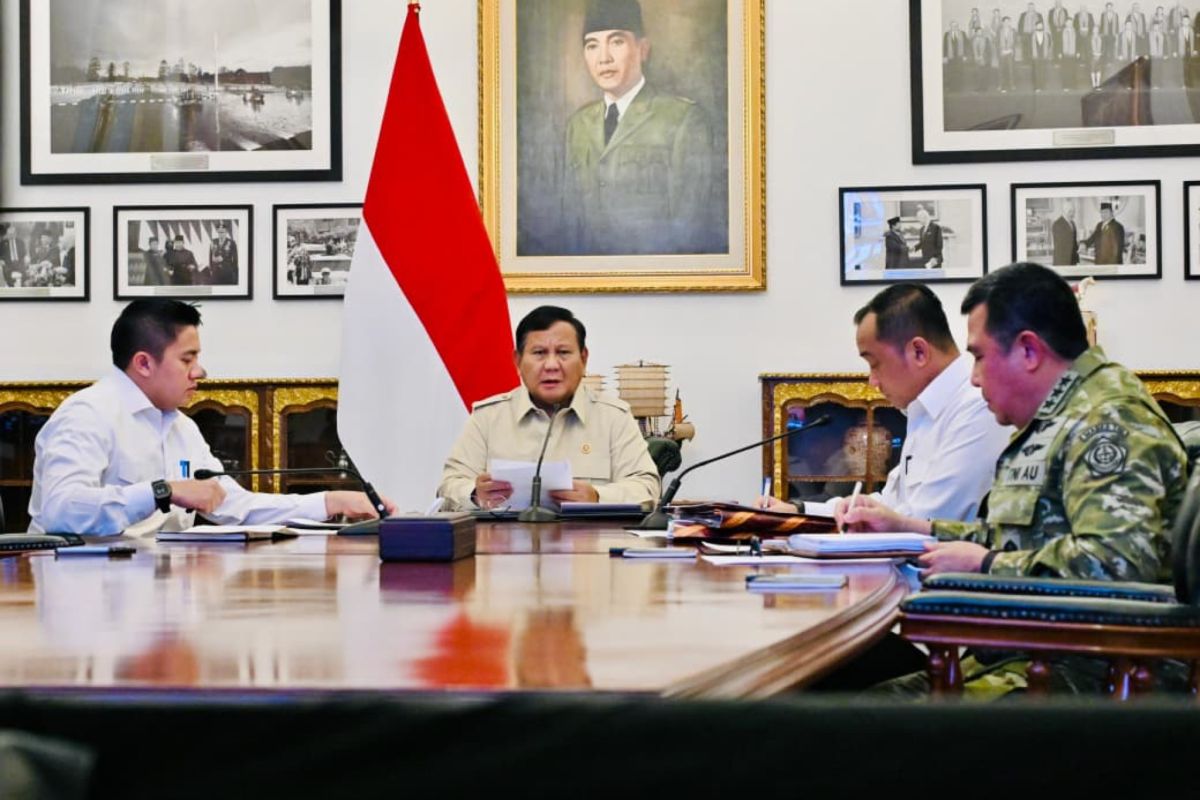 Presiden Prabowo Subianto saat memberikan arahan terkait isu lingkungan dan penegakan hukum terhadap korporasi. (Foto Ilustrasi)