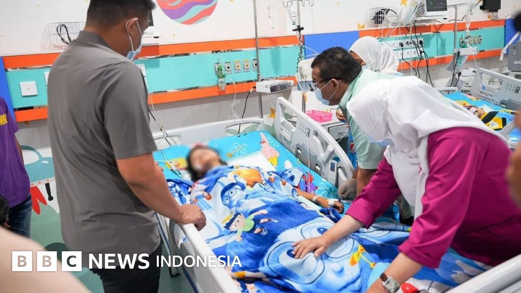 Febi Yona, salah satu korban dugaan keracunan massal di Karo, menghadapi tantangan besar dalam pemulihan fisik dan mental, termasuk gangguan bicara dan ingatan.