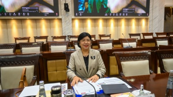 Destry Damayanti, Deputi Gubernur BI, kini resmi terpilih sebagai Gubernur Bank Indonesia periode 2026-2030.